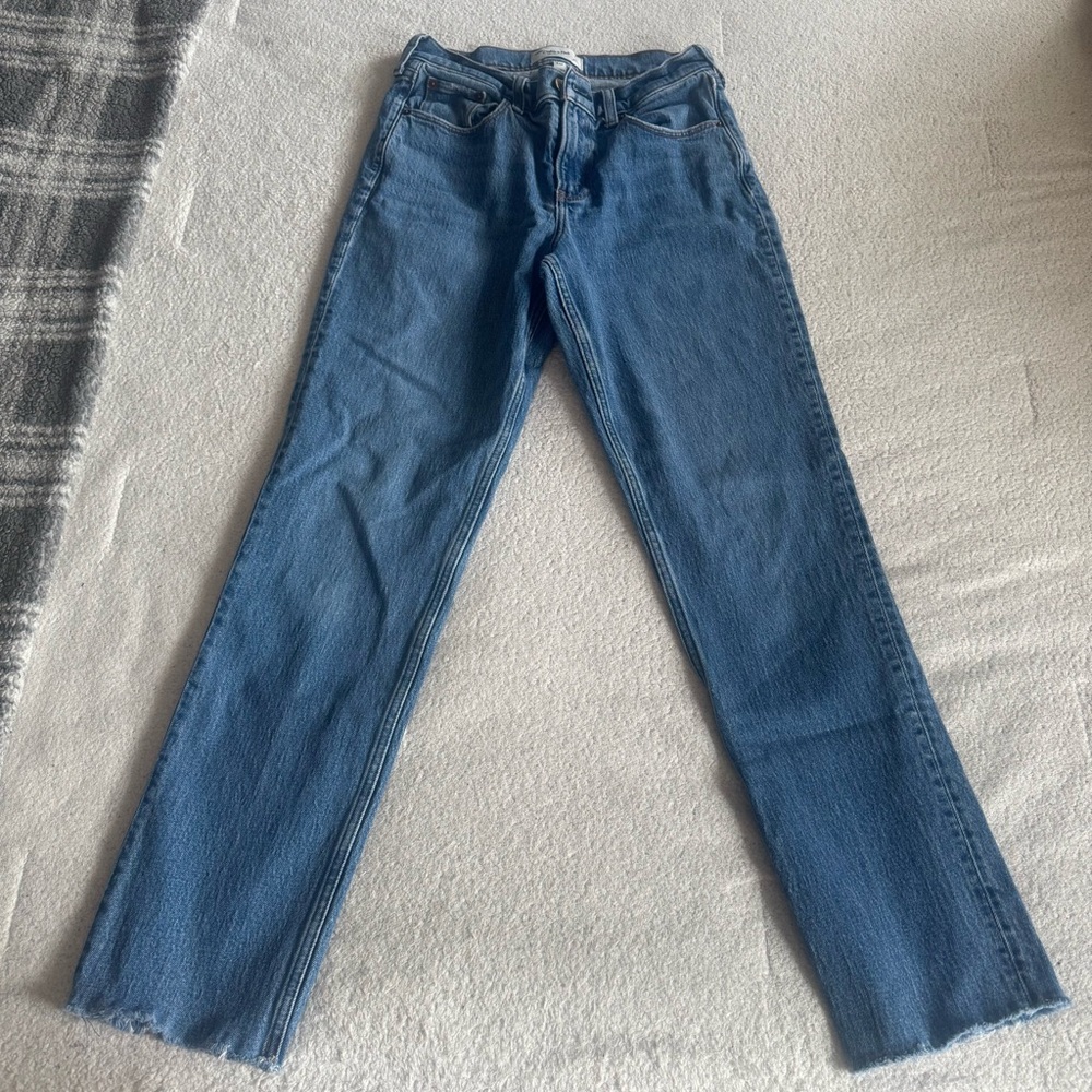 Abercrombie & Ftch 90s straight mid rise Jean